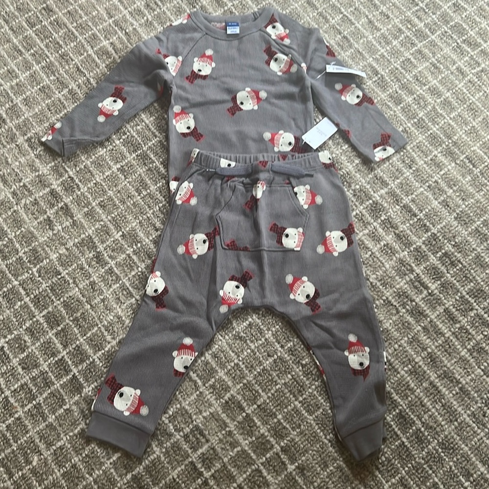 Old Navy matching set, size 18-24 months